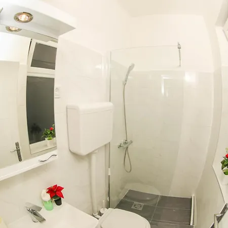 91 With Great Wi-fi And Free Parking Appartement